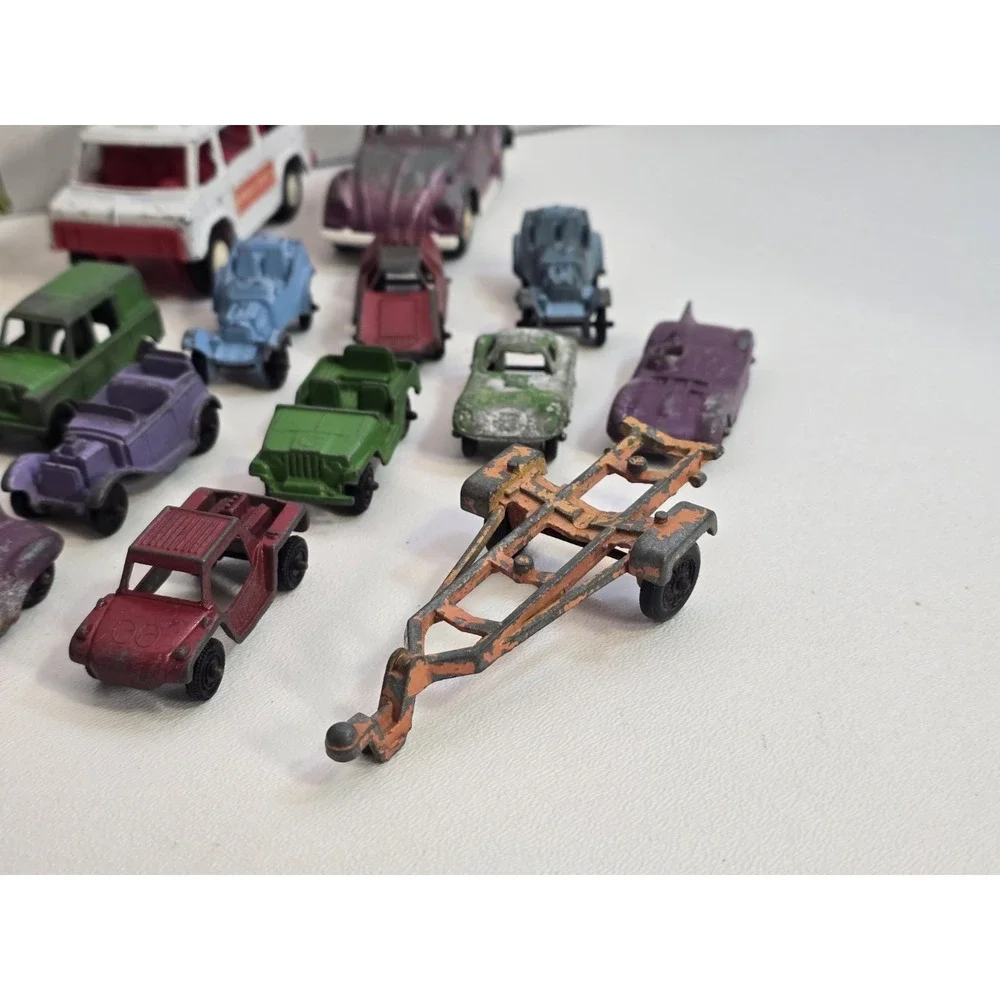 Big Mixed Lot of Vintage Tootsietoy Cars Most In Good Shape!